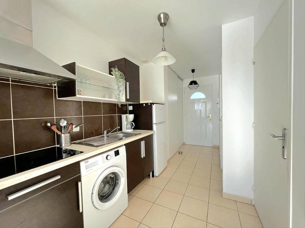 Logement Thermale Et De Tourisme Les Acacias 2 Jonzac Exterior foto